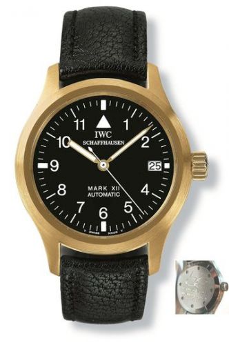 Pilot's Watch Mark XII Yellow Gold / Black / Cathay Pacific