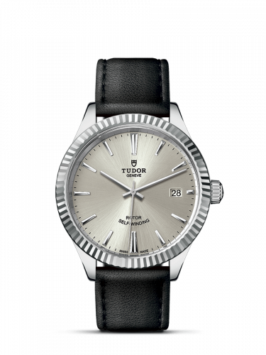 Style 38 Stainless Steel / Fluted / Silver / Strap